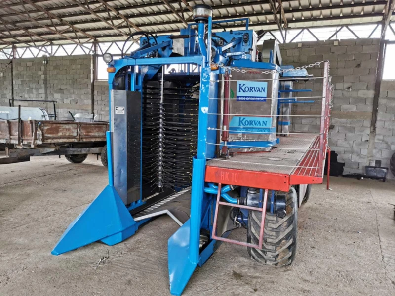 Комбайн OXBO Korvan 9000, снимка 8 - Селскостопанска техника - 53189780