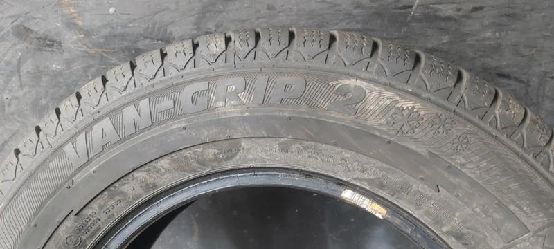 Гуми Зимни 205/75R16, снимка 8 - Гуми и джанти - 35134574