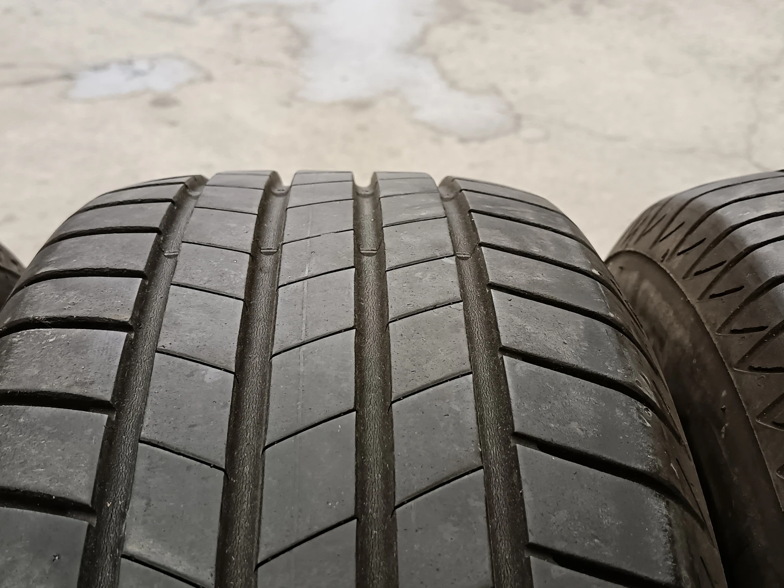 ���� 215/65R16 | Mobile.bg � ����������� 2