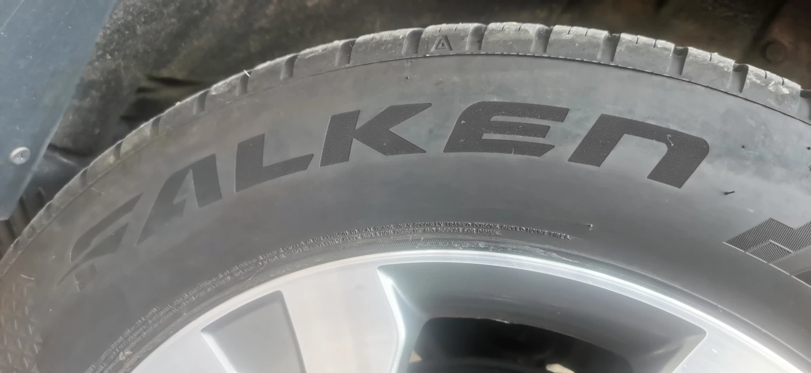 Гуми Всесезонни 225/60R18, снимка 9 - Гуми и джанти - 56322595