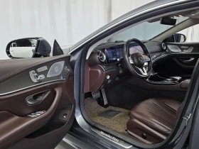 Mercedes-Benz CLS 300 D Amg Line, снимка 10