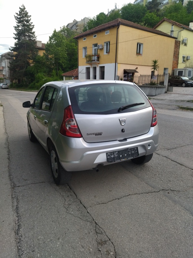 Dacia Sandero, снимка 4 - Автомобили и джипове - 45794416