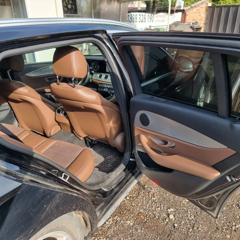 Mercedes-Benz E 220 Комби 4 matic, снимка 14 - Автомобили и джипове - 47335031