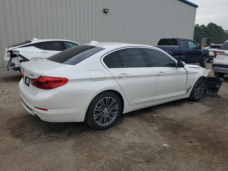 BMW 530 XI, снимка 3 - Автомобили и джипове - 47386020