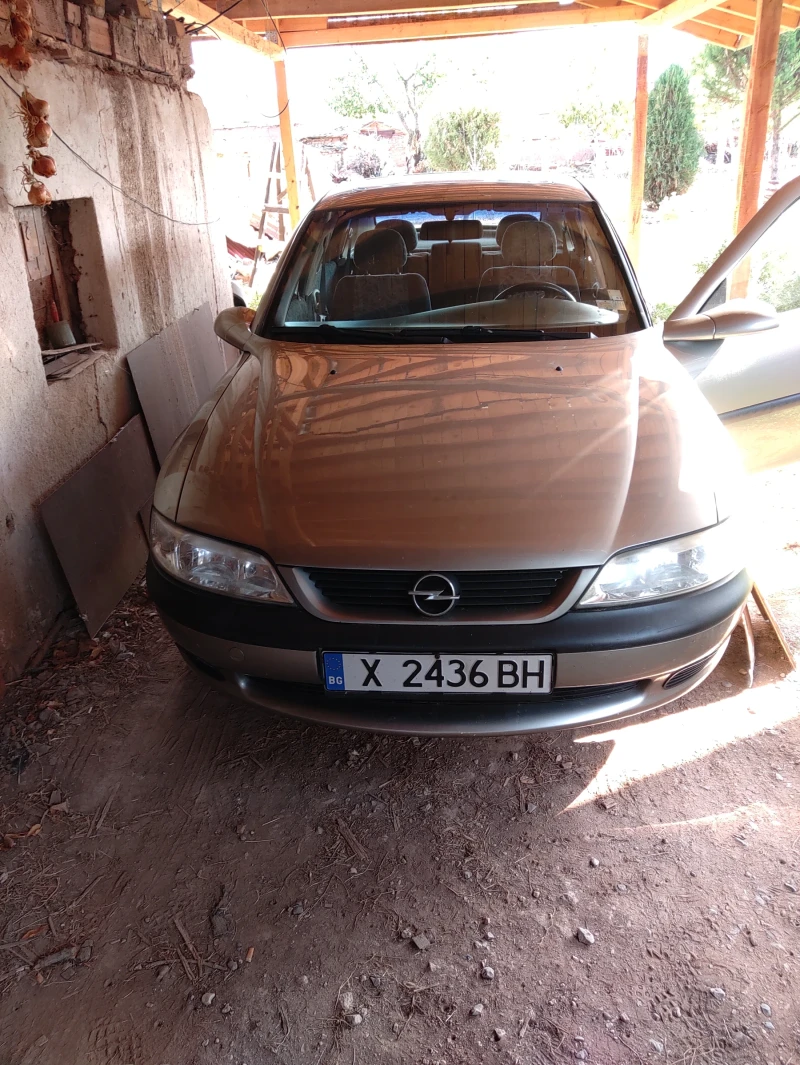 Opel Vectra 1.8, снимка 1 - Автомобили и джипове - 48105301