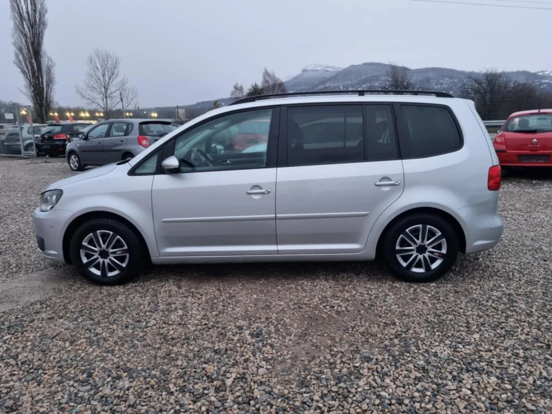 VW Touran 1.6TDI-105PS, снимка 8 - Автомобили и джипове - 48495513