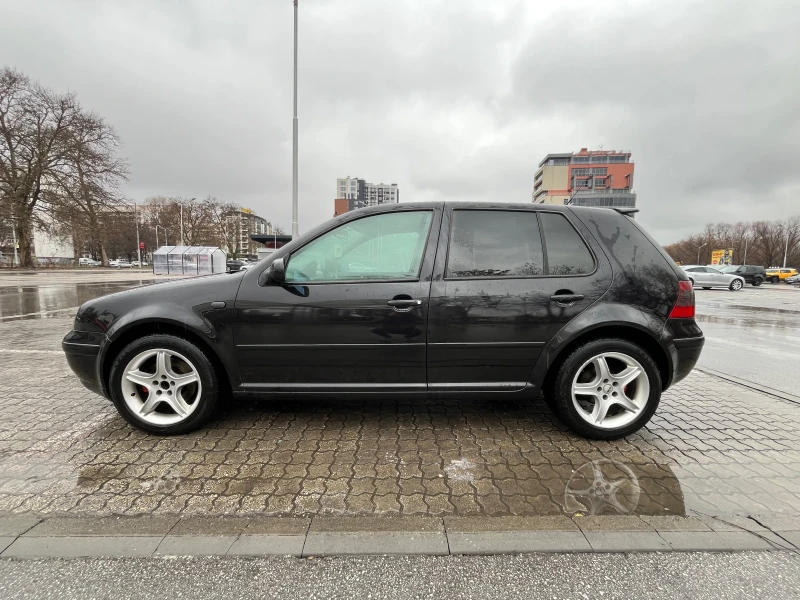 VW Golf 1.9 TDI, снимка 3 - Автомобили и джипове - 49164441