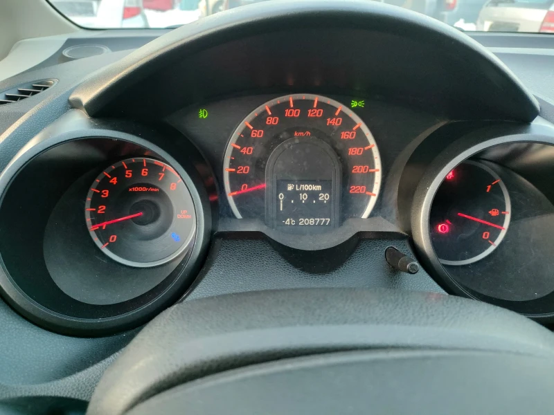 Honda Jazz 1.4i-100ks.Itali, снимка 11 - Автомобили и джипове - 49225434