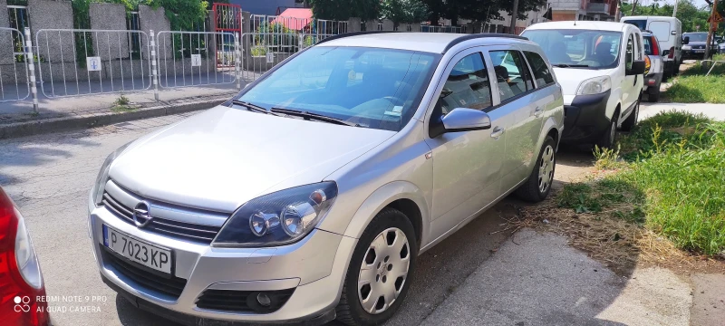Opel Astra 1.4, снимка 2 - Автомобили и джипове - 51800950