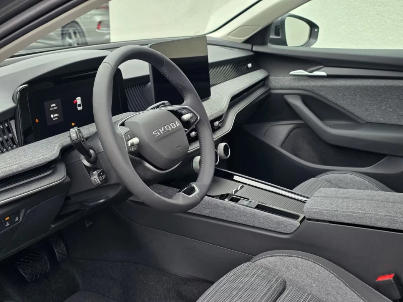 Skoda Superb SELECTION/150HP/DSG/AHK/CAM/LED/NAVI/DIGI/264g, снимка 5 - Автомобили и джипове - 51593065