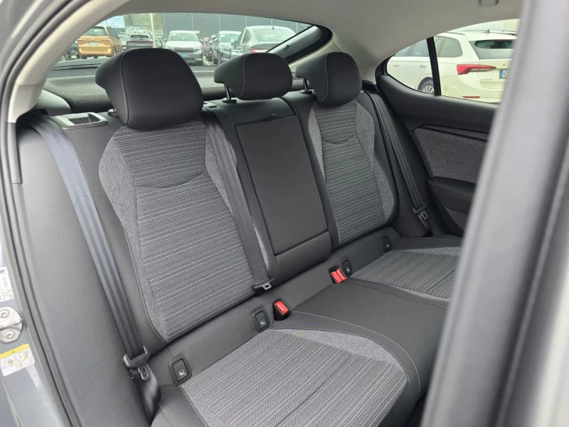 Skoda Superb SELECTION/150HP/DSG/AHK/CAM/LED/NAVI/DIGI/264g, снимка 14 - Автомобили и джипове - 51593065