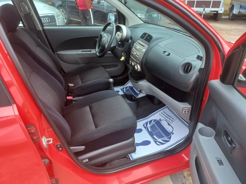 Daihatsu Sirion 1.0i , снимка 8 - Автомобили и джипове - 51880448