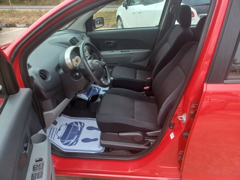 Daihatsu Sirion 1.0i , снимка 12 - Автомобили и джипове - 51880448