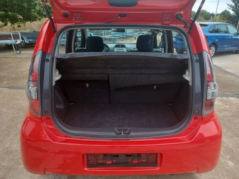 Daihatsu Sirion 1.0i , снимка 13 - Автомобили и джипове - 51880448