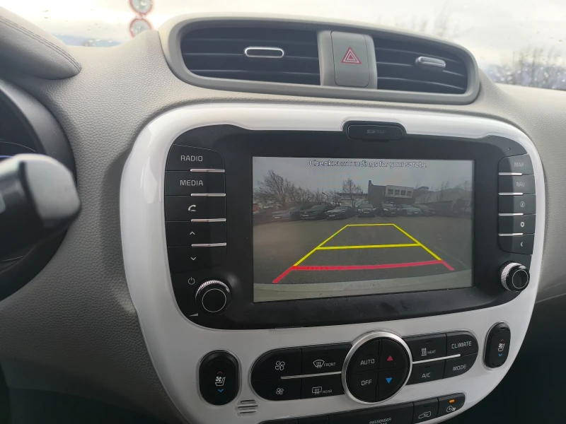 Kia Soul 100% SoH EV 2018 70, 000 km , снимка 13 - Автомобили и джипове - 52229901