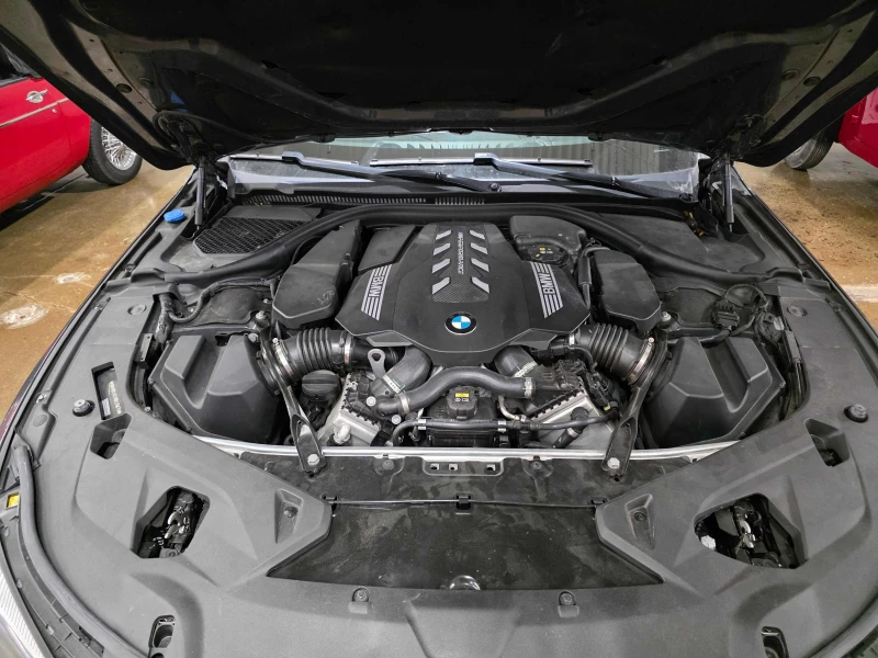 BMW 850 * * CARFAX * * АВТО КРЕДИТ * * , снимка 11 - Автомобили и джипове - 52708654