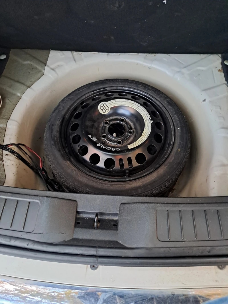 Fiat Croma 1.9D Multijet, снимка 11 - Автомобили и джипове - 53537577