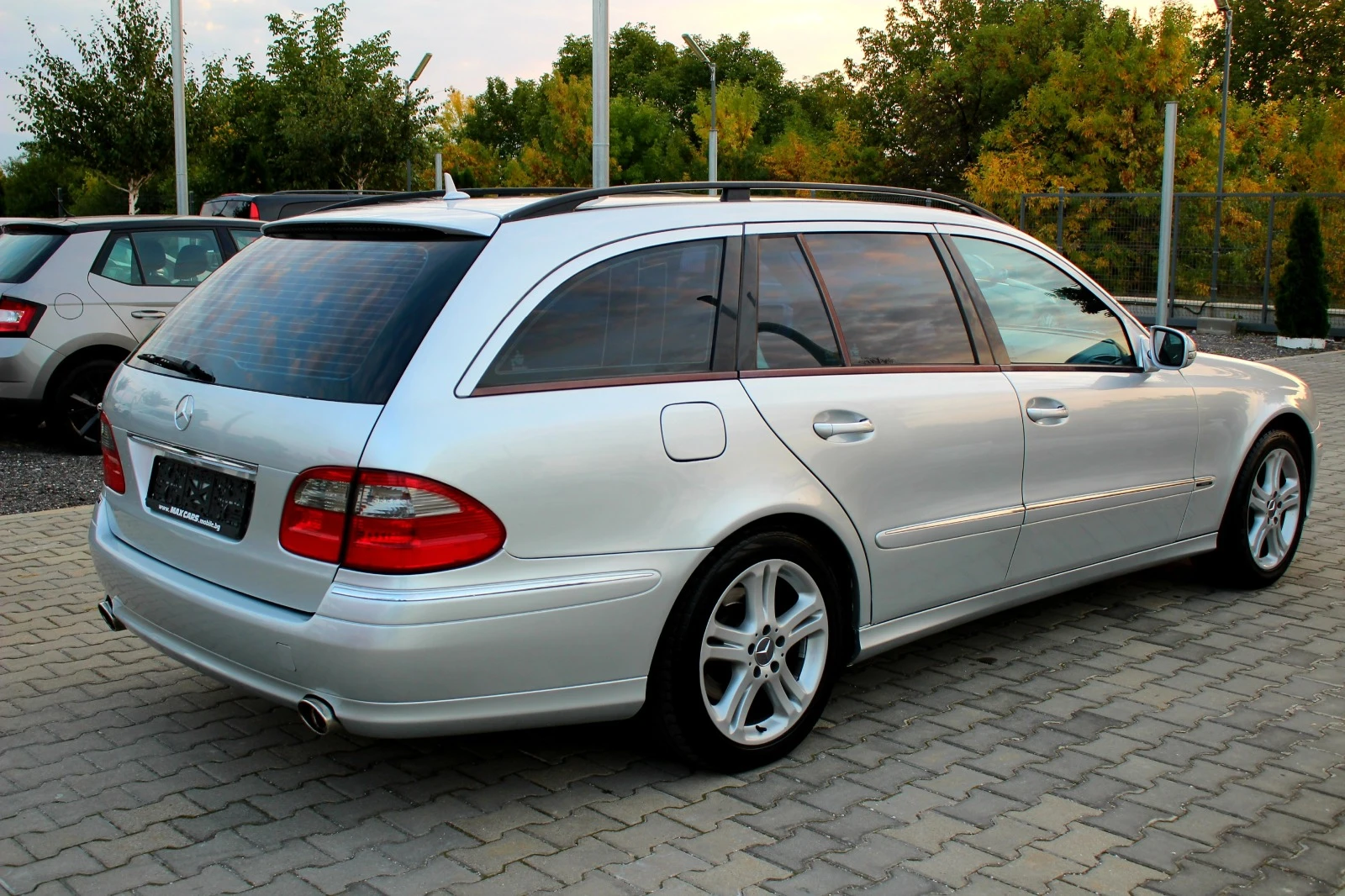 Mercedes-Benz E 320 CDI AVANTGARDE - изображение 7