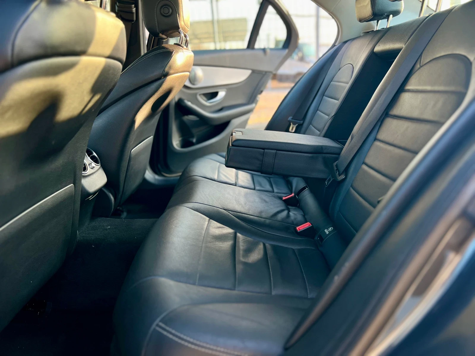 Mercedes-Benz C 220 * 220d-170H* LED* КОЖЕН САЛОН* СЕДАН*  | Mobile.bg — изображение 12