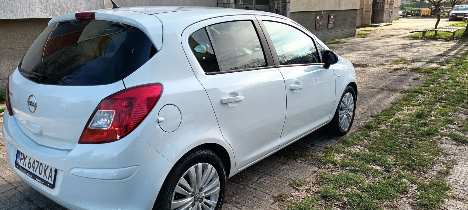 Opel Corsa 1.2 LPG - изображение 9