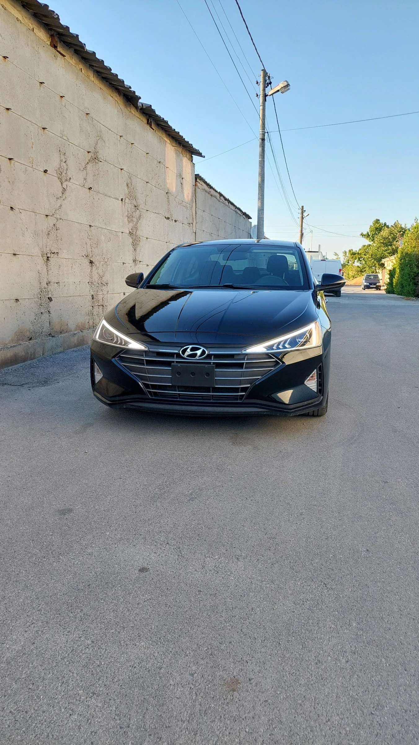 Hyundai Elantra 2.0 i 8 Speed  - изображение 9