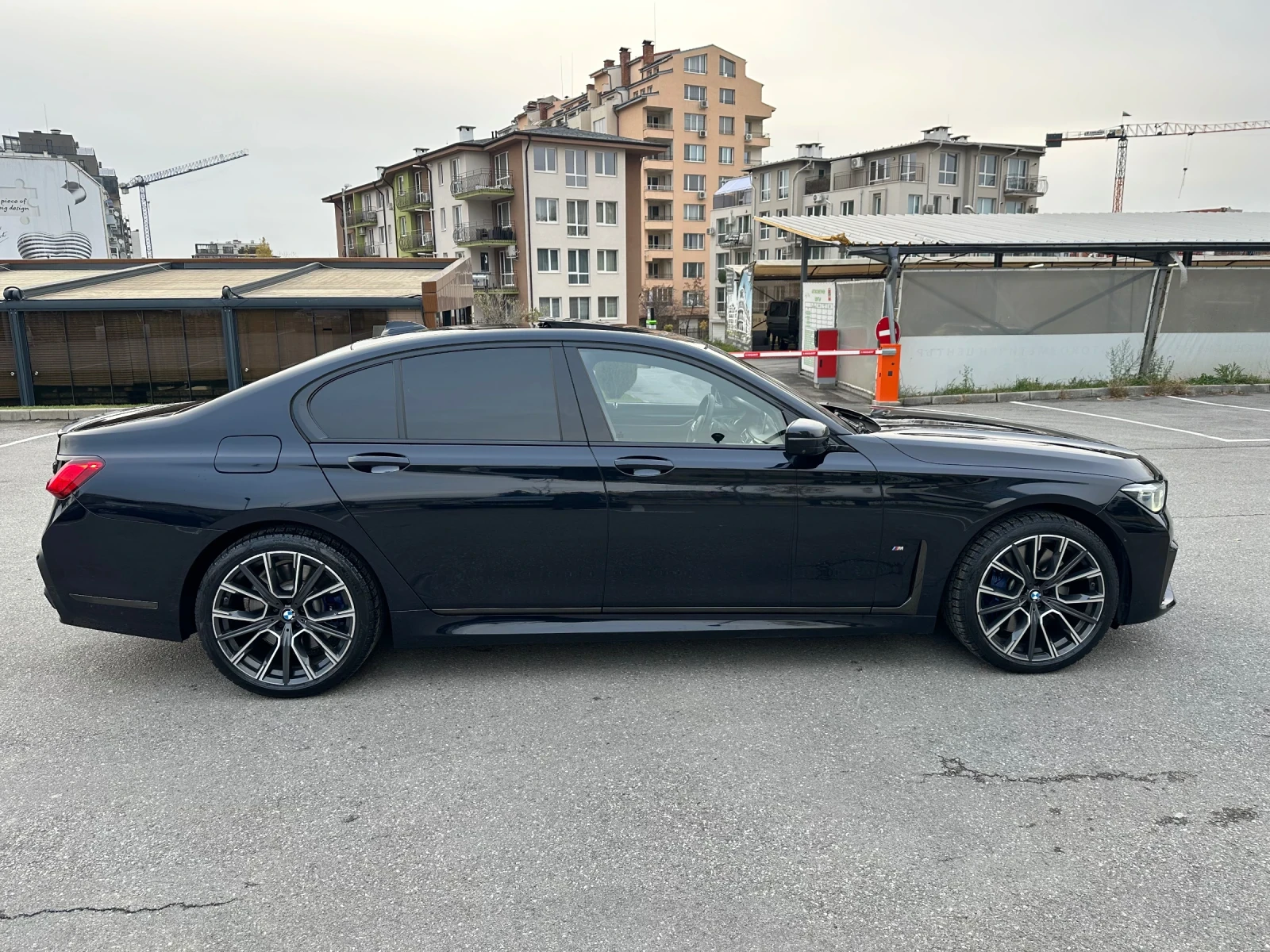 BMW 740 d/ xDrive/ M-SPORT/ EXCLUSIV/ B&W/ LASER/ NIGHT/ - изображение 8