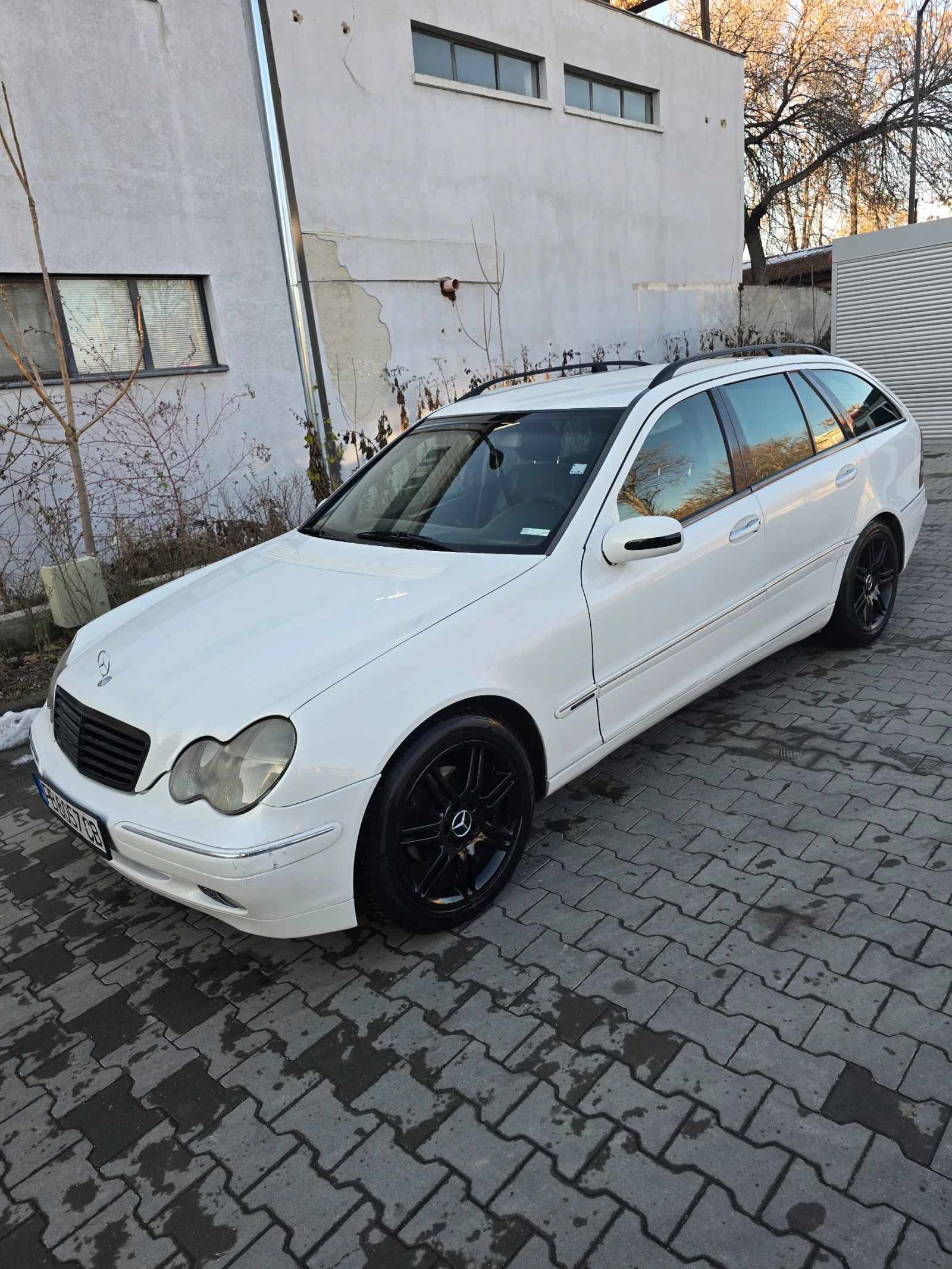 Mercedes-Benz C 220 2.2 - изображение 7