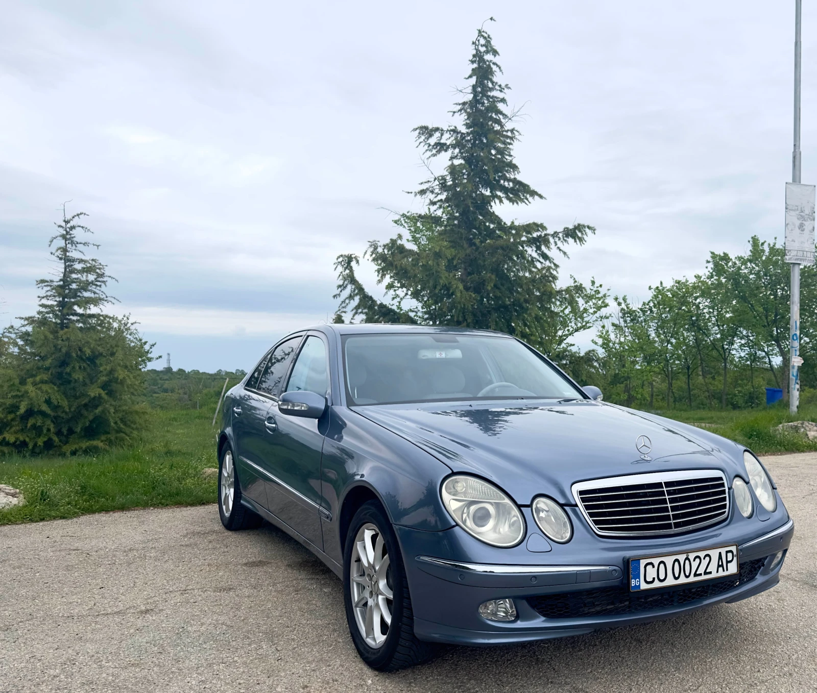 Mercedes-Benz E 220  - изображение 2