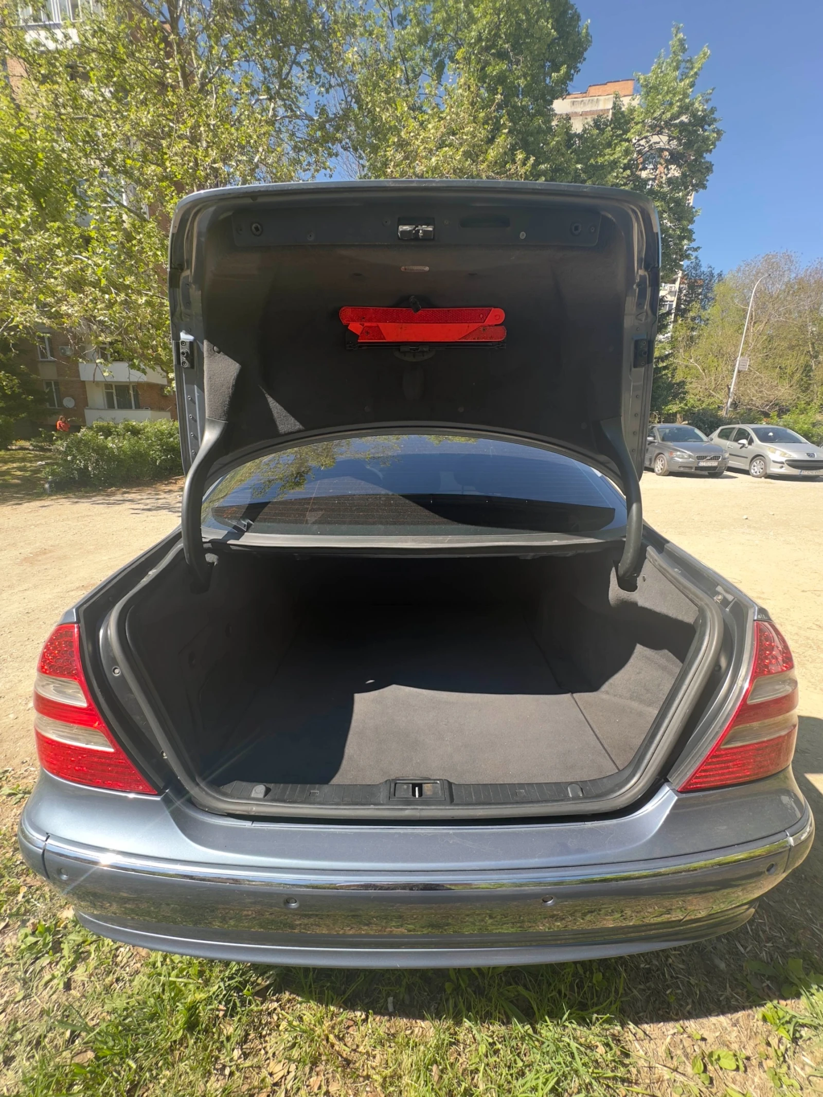 Mercedes-Benz E 220  - изображение 7