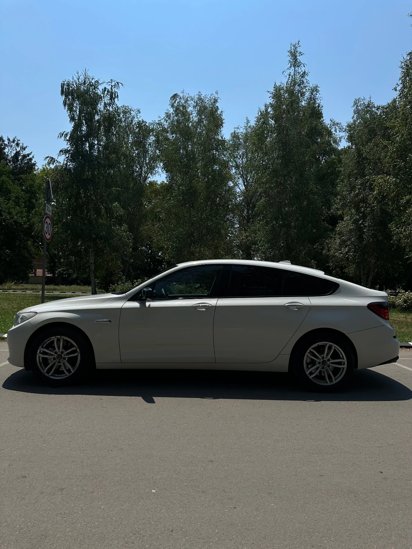 BMW 5 Gran Turismo F07 530D - изображение 7