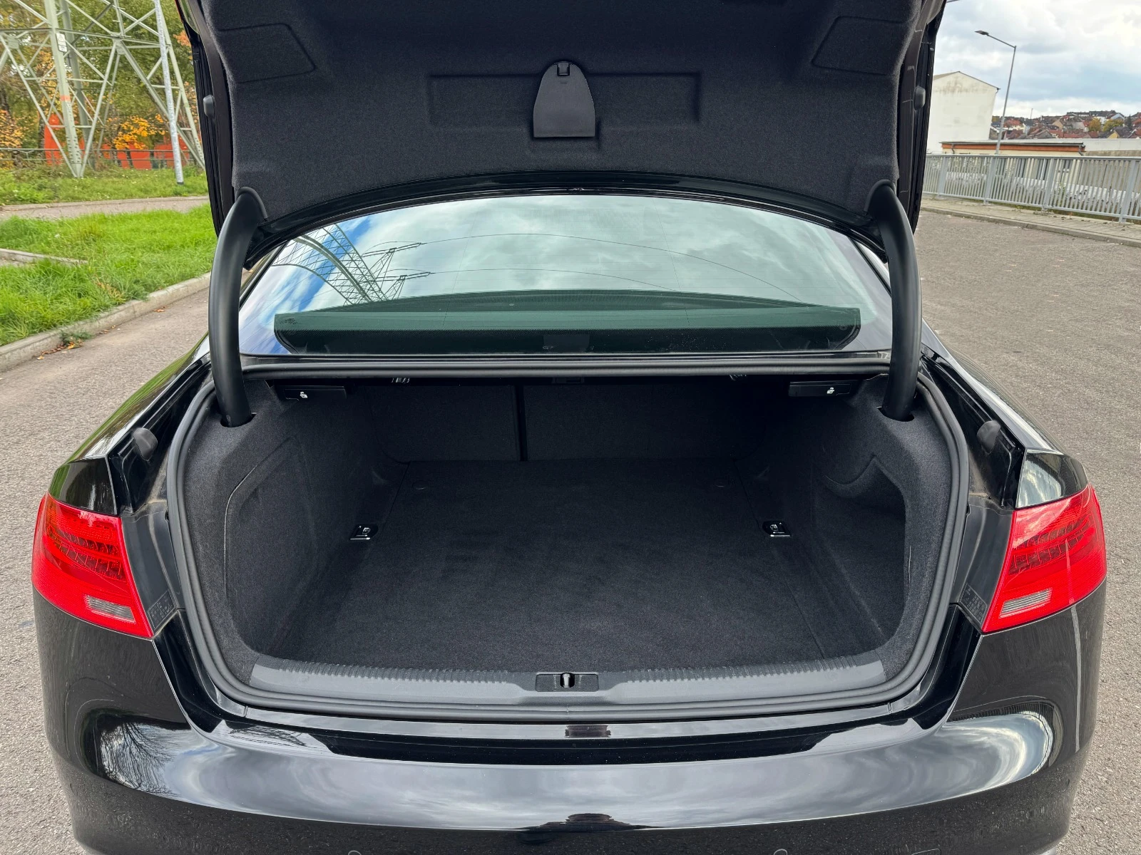 Audi A5 2.0 TDI S-Line Германия Нави Кожа LED Реални Км | Mobile.bg — изображение 17