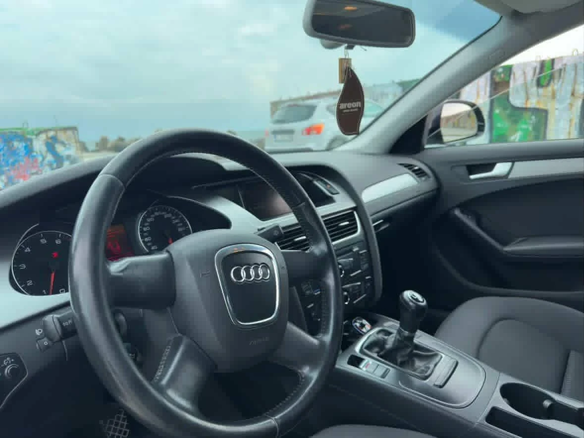 Audi A4, снимка 5 - Автомобили и джипове - 54089350