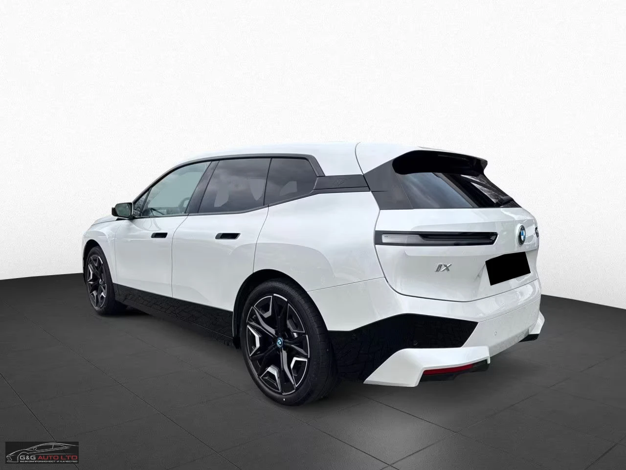 BMW iX xDRIVE40/326HP/SKYL/HUD/360/ОБДУХВАНЕ/SOFT/278z, снимка 3 - Автомобили и джипове - 54121676