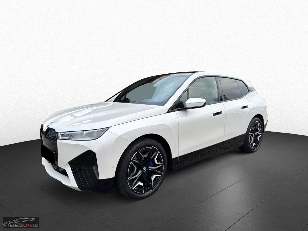 BMW iX xDRIVE40/326HP/SKYL/HUD/360/ОБДУХВАНЕ/SOFT/278z | Auto.bg — изображение 1