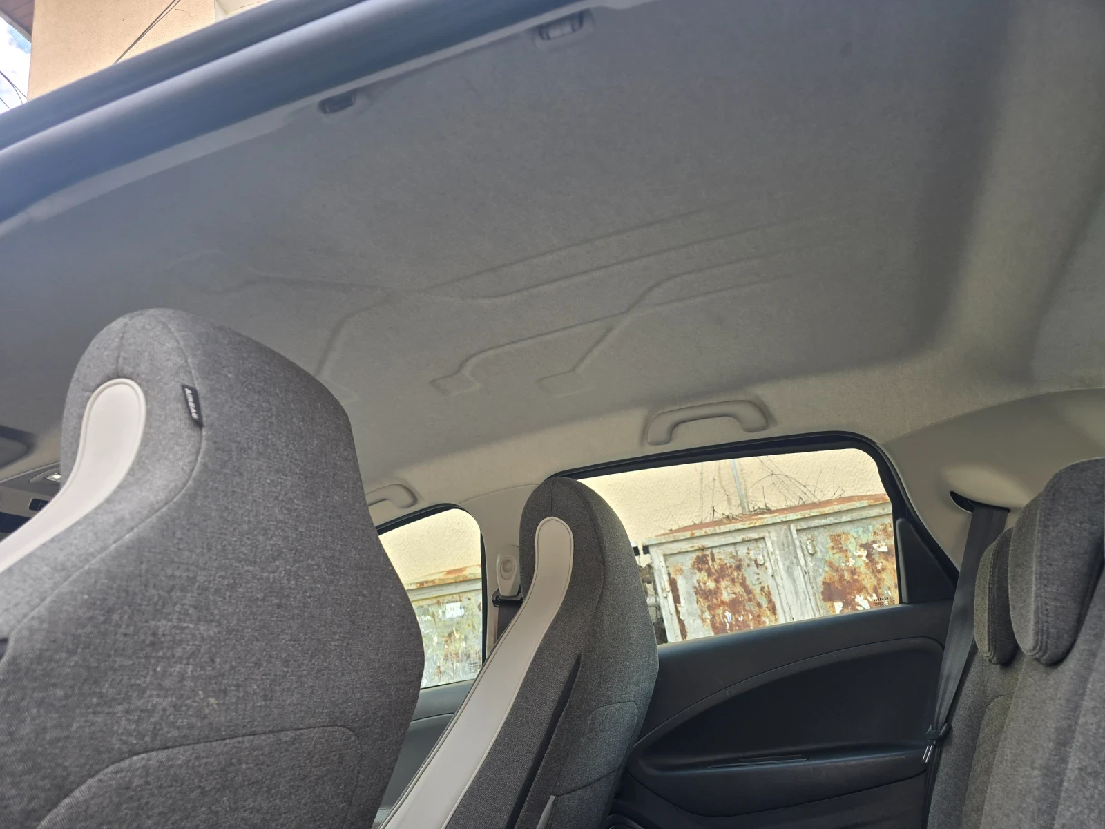 Renault Zoe 52kW/ Парктроник /Термопомпа!, снимка 14 - Автомобили и джипове - 54140385