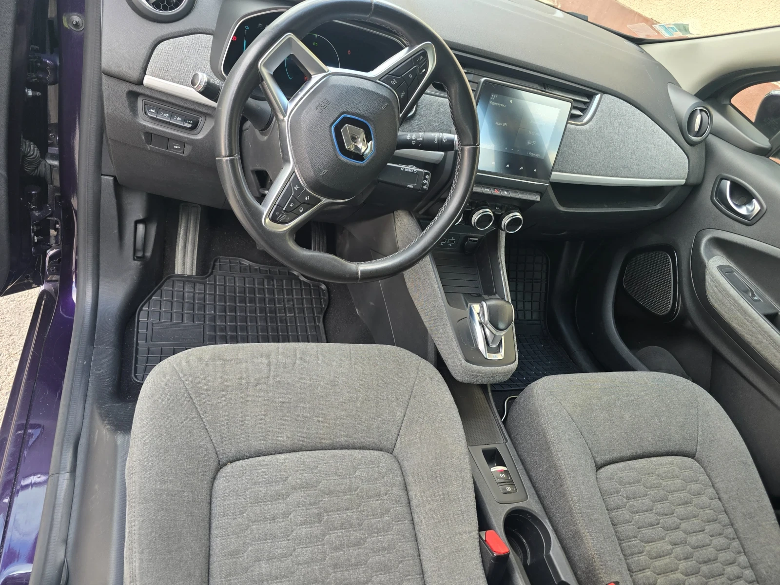 Renault Zoe 52kW/ Парктроник /Термопомпа!, снимка 12 - Автомобили и джипове - 54140385