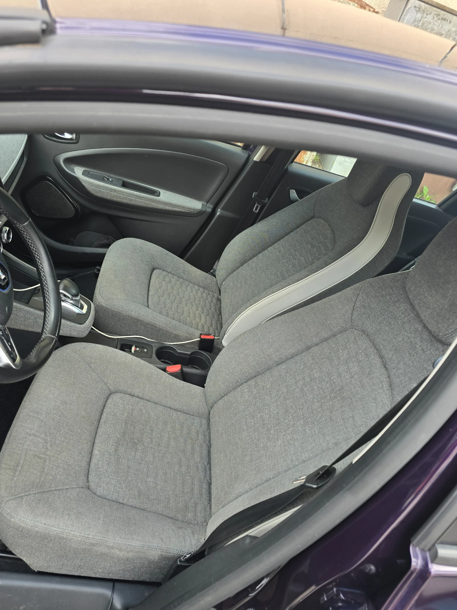 Renault Zoe 52kW/ Парктроник /Термопомпа!, снимка 11 - Автомобили и джипове - 54140385