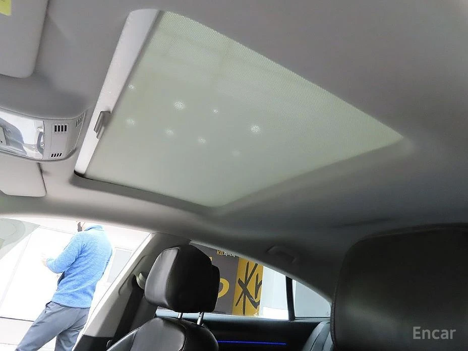 VW Arteon 2.0 TDI Prestige* DYNAUDIO* SUNROOF* ОБДУХВАНЕ* , снимка 12 - Автомобили и джипове - 54153242