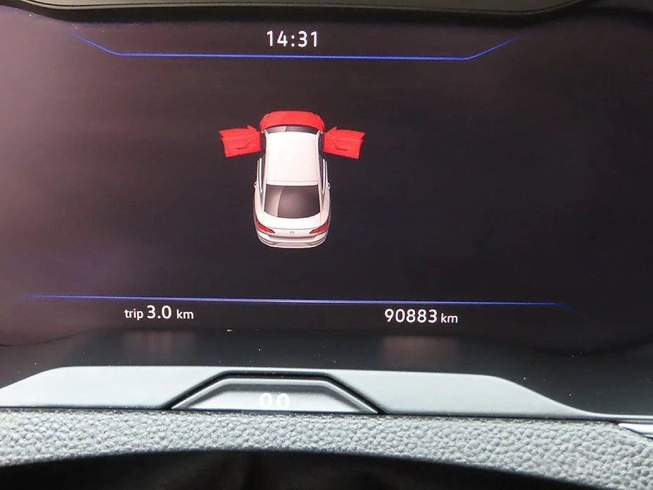 VW Arteon 2.0 TDI Prestige* DYNAUDIO* SUNROOF* ОБДУХВАНЕ* , снимка 9 - Автомобили и джипове - 54153242