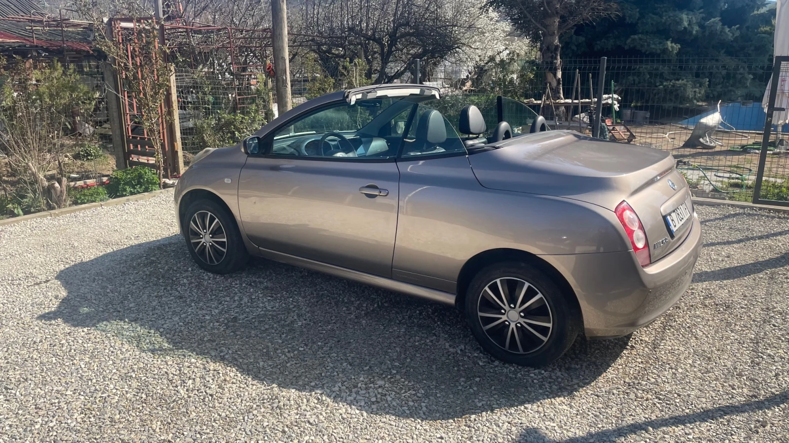 Nissan Micra Кабрио Karmann edition, снимка 10 - Автомобили и джипове - 54209020