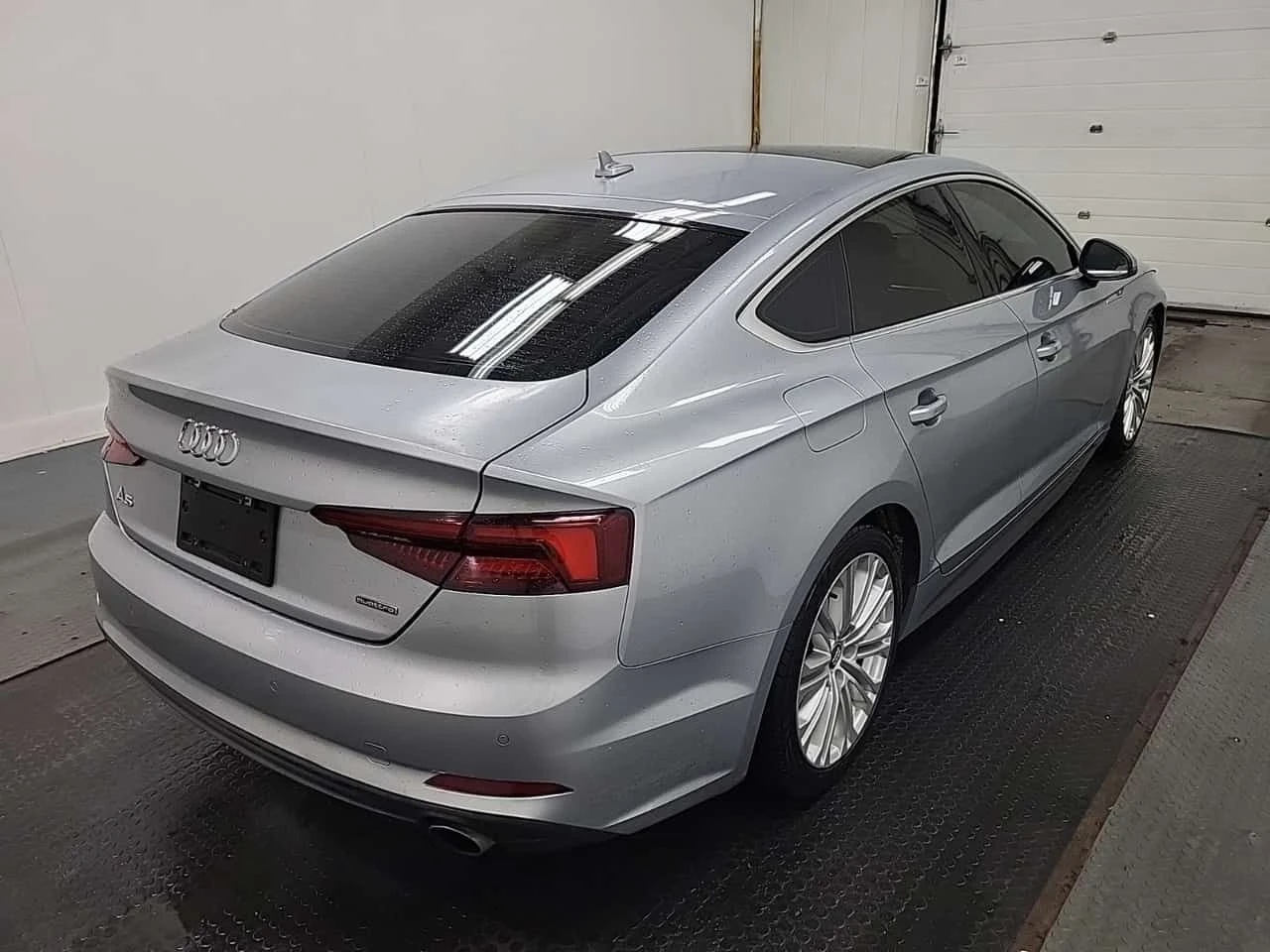 Audi A5 * PROGRESSIV * CARFAX * ЦЕНА ДО БГ, снимка 3 - Автомобили и джипове - 54269440