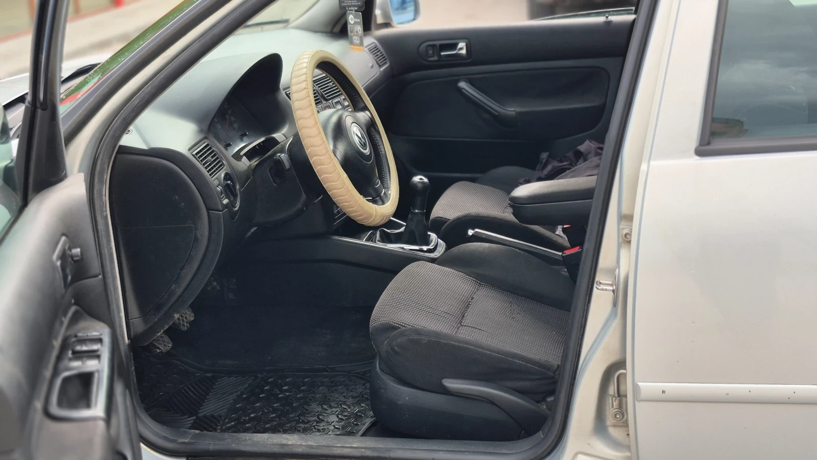 VW Golf 1.9 Tdi/110 AFN, снимка 9 - Автомобили и джипове - 54574307