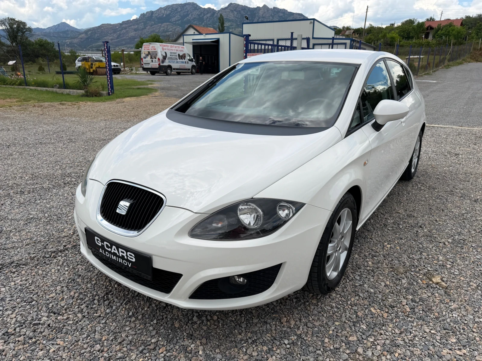 Seat Leon 1.6/КАТО НОВА, снимка 8 - Автомобили и джипове - 54964421