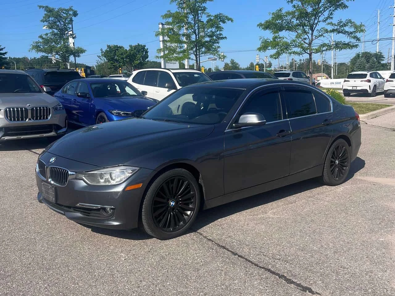 BMW 335 xDrive * АВТОКРЕДИТ * ПРЕДСТАВИТЕЛСТВО НА BMW