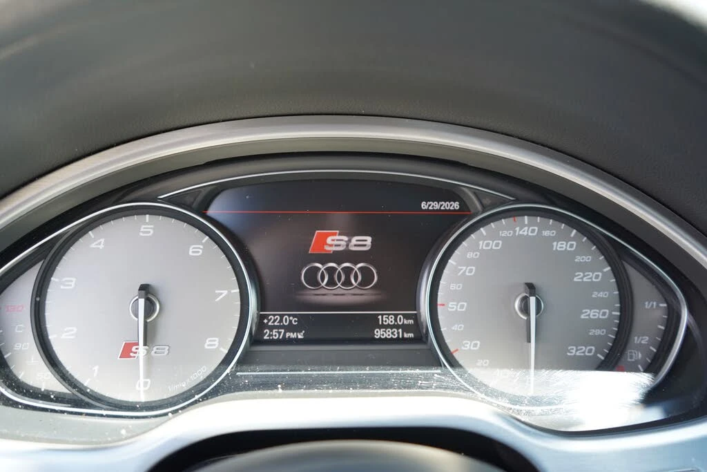 Audi S8 MATRIX* BANG* OLUFSEN* ОБДУХВАНЕ* МАСАЖ* КАМЕРА* , снимка 11 - Автомобили и джипове - 55220375