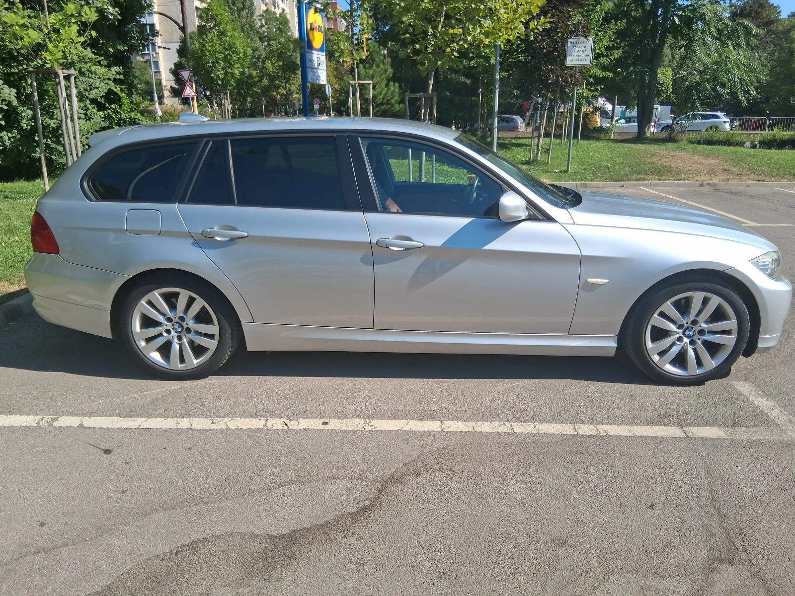 BMW 320 E91, снимка 4 - Автомобили и джипове - 55689495