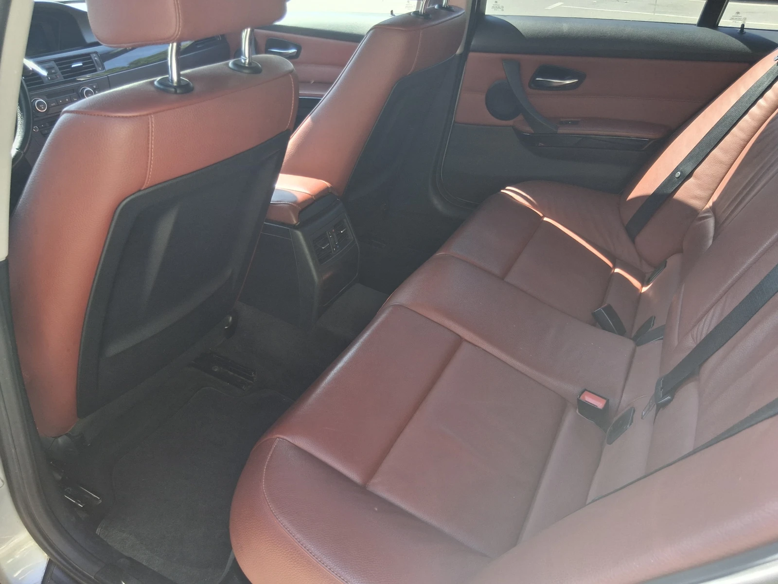 BMW 320 E91, снимка 14 - Автомобили и джипове - 55689495