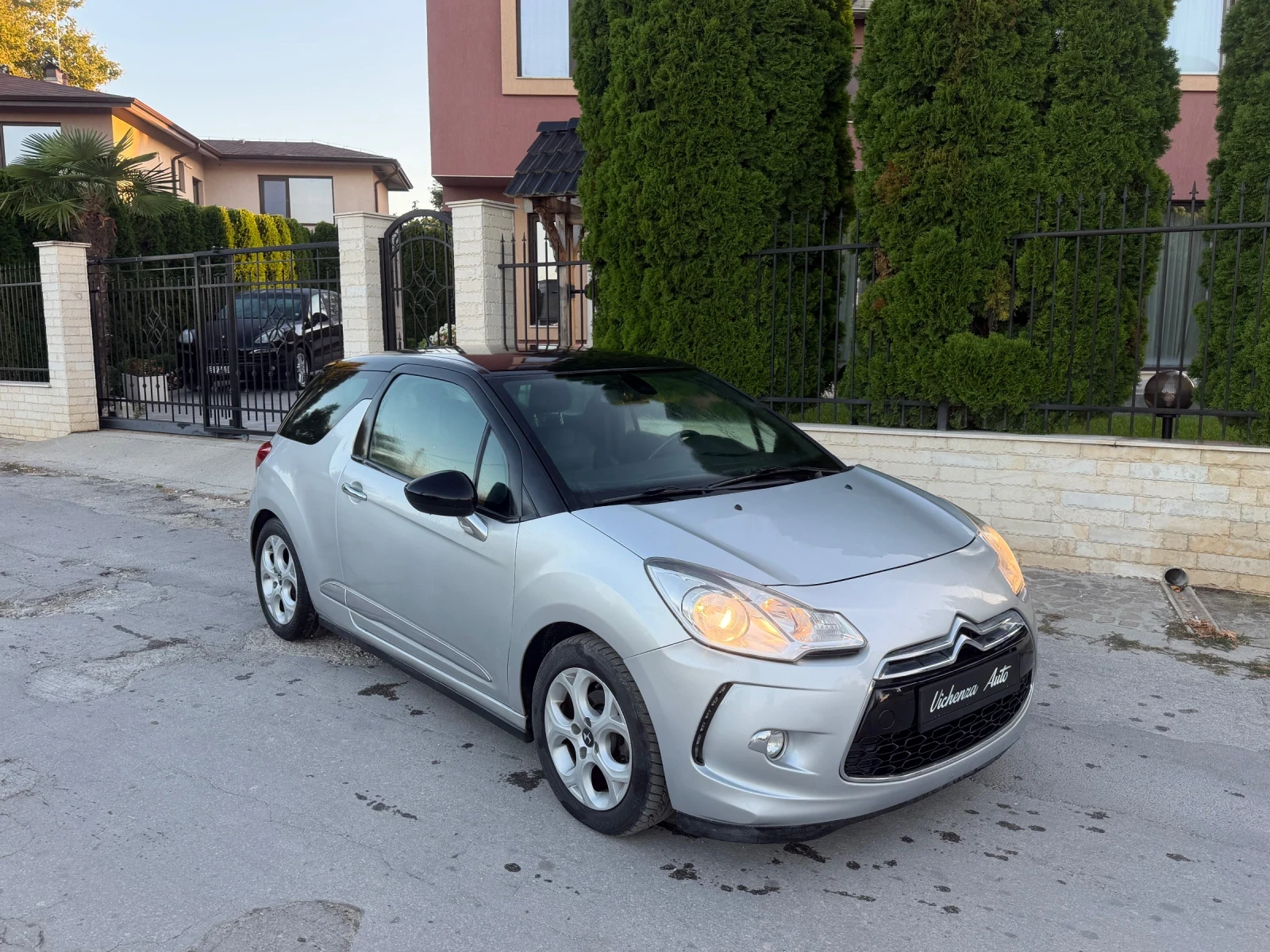 Citroen DS3 1.5-150 kc-Benzin Avtomat Individual Top, снимка 3 - Автомобили и джипове - 55894124