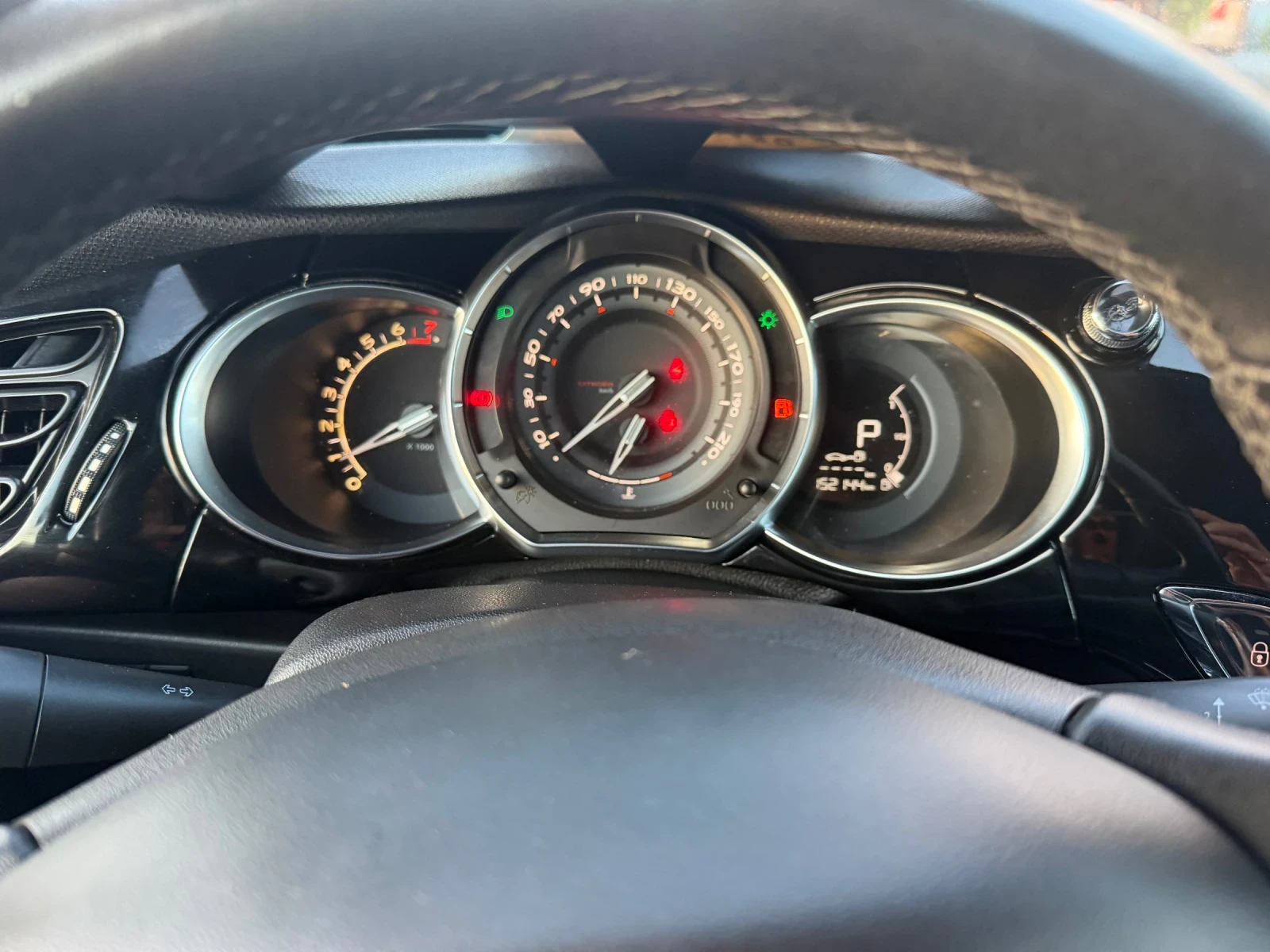 Citroen DS3 1.5-150 kc-Benzin Avtomat Individual Top, снимка 10 - Автомобили и джипове - 55894124