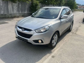     Hyundai IX35 2.0 AUTOMAT GAS TUV KEYLESS